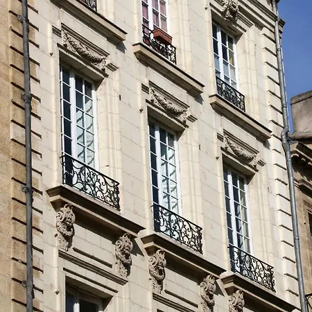 Apartment Key To - Fairytale View, 2 Bd + Elevator *